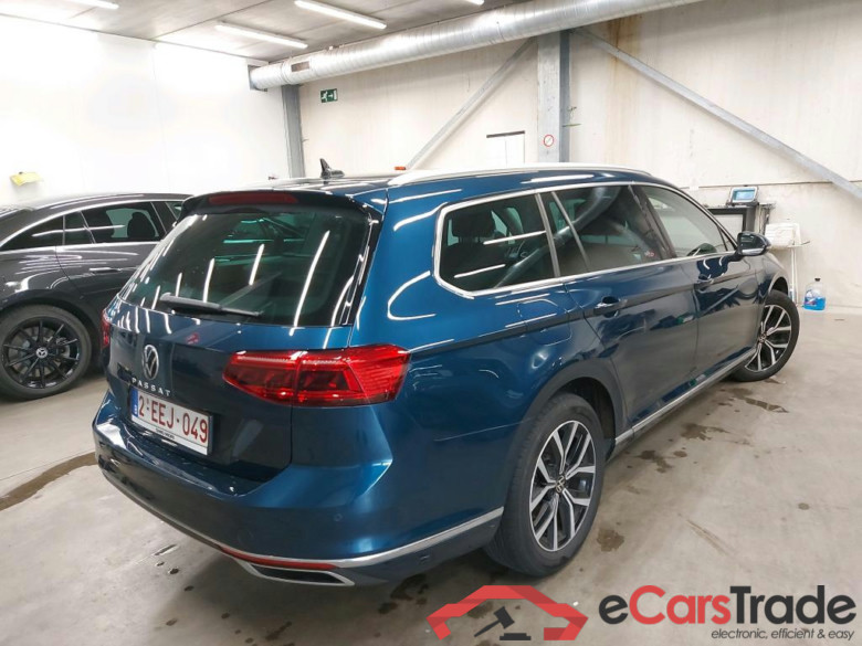 VOLKSWAGEN - VW  PASSAT VARIANT TDI 122PK DSG Elegance Business With Vienna Leather & Easy Opne Pack &  & Electric Foldable Towing Hook #2