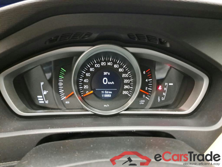 VOLVO - VOL V40 D2 120PK Geartronic With Manual Airco & GPS & Cruise Control & Rear Park Sensors #5