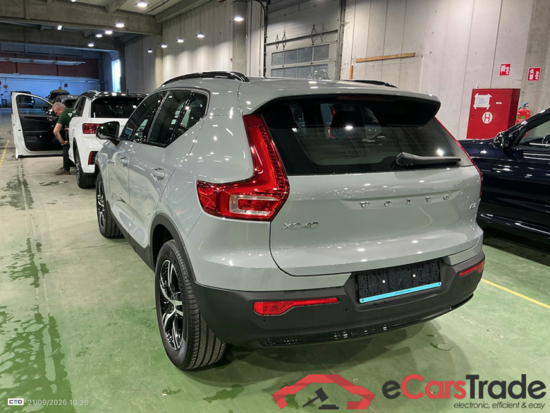 VOLVO XC40 2.0 B3 MHEV PLUS DARK DESIGN DCT #3
