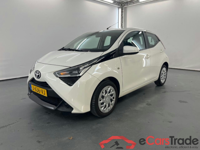 TOYOTA Aygo 1.0 VVT-i x-play