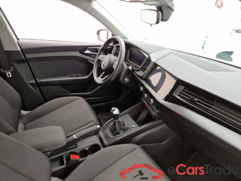 AUDI A1 SPORTBACK 25 TFSI ATTRACTION #3