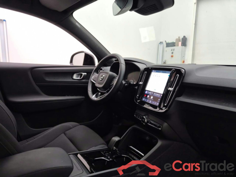 VOLVO XC40 RECHARGE CORE #3