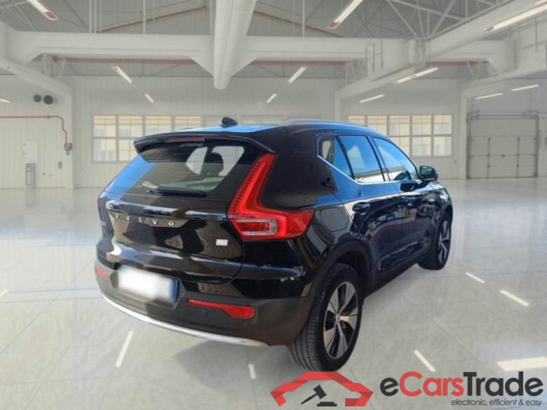 VOLVO XC40 / 2021 / 5P / FUORISTRADA T4 RECHARGE PLUG-IN AUTO CORE N1 #2