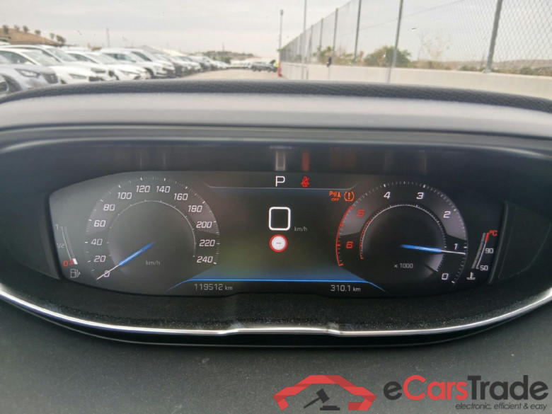 PEUGEOT 5008 / 2020 / 5P / todoterreno 1.5 BlueHDi 96kW (130CV) S&S Allure EAT8 #4