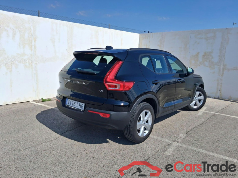 VOLVO XC40 / 2017 / 5P / todoterreno 1.5 T3 Auto #2