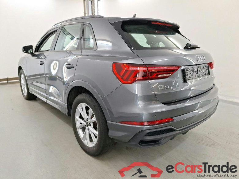 AUDI Q3 1.4 45 TFSI E S TRONIC S LINE #3