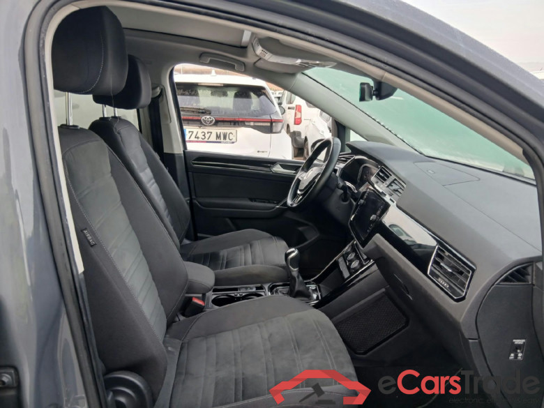 VOLKSWAGEN Touran / 2015 / 5P / monovolumen compacto Sport 2.0 TDI 90kW (122CV) #6