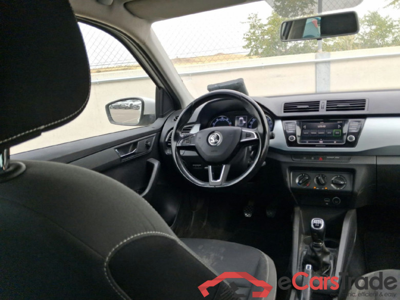 SKODA Fabia / 2018 / 5P / berlina con portón 1.0 TSI 70KW (95cv) Ambition #3