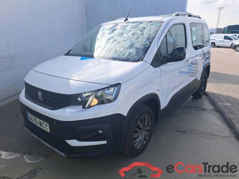 PEUGEOT Rifter / 2018 / 4P / combi Active Standard BlueHDi 73kW (IND) (AC2)