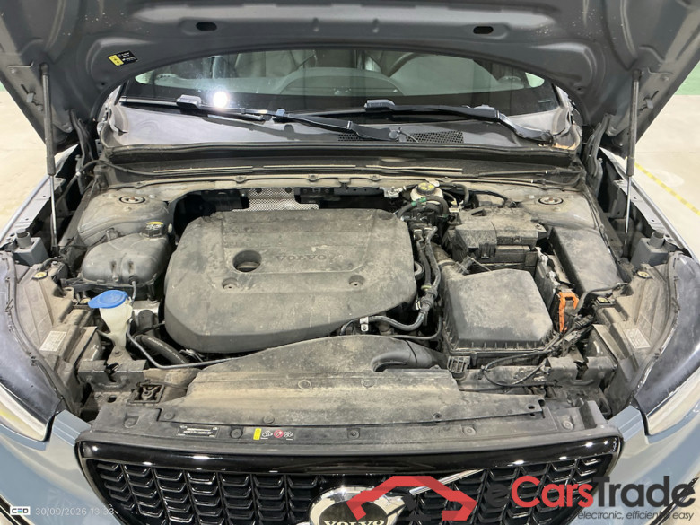 VOLVO XC40 2.0 B3 MHEV PLUS DARK DESIGN DCT #6