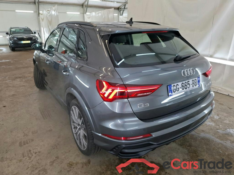 AUDI Q3 / 2018 / 5P / SUV 45 TFSI E 245 S TRONIC S LINE #2
