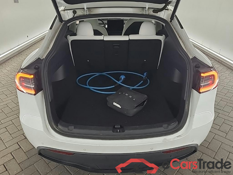 Tesla Model Y Long Range Dual Motor AWD 5D #5