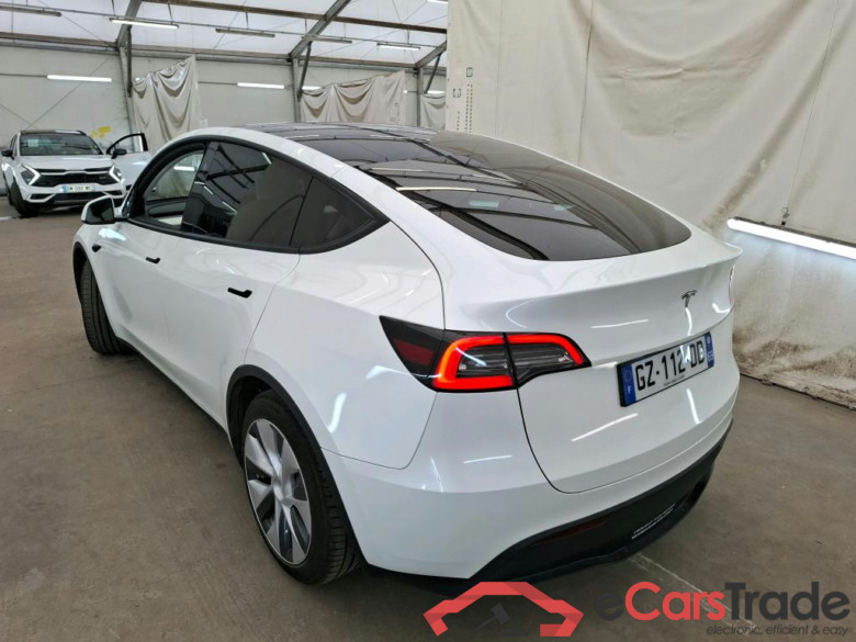TESLA Model Y / 2020 / 5P / SUV Grande Autonomie RWD #3
