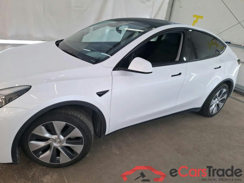 TESLA Model Y / 2021 / 5P / SUV RWD #4