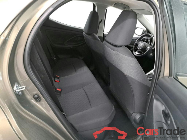 TOYOTA YARIS 1.5 VVT-I HEV DYNAMIC E-CVT #6