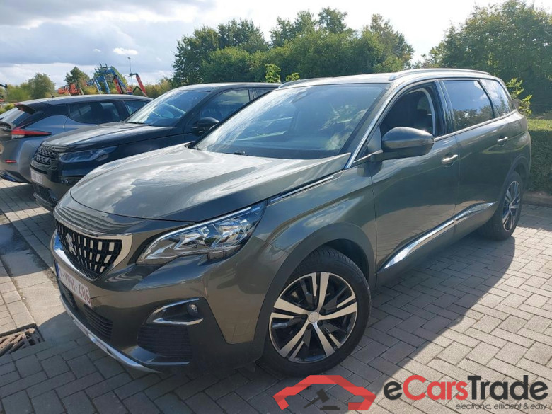 PEUGEOT - PEU 5008 BlueHDi 130PK Allure With Two Removable Seats & VisioPark I #1