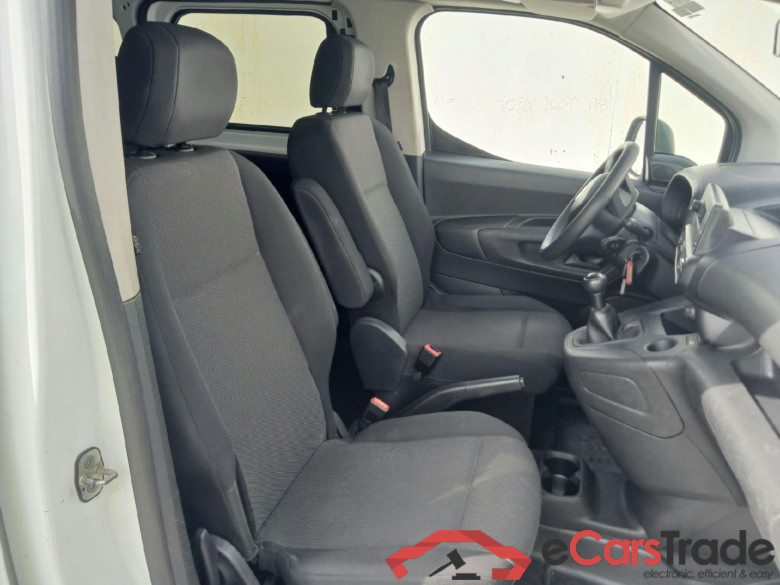 CITROEN Berlingo / 2018 / 5P / furgón derivado de turismo Doble Cab. Talla XL BlueHDi 100 CONTROL #5