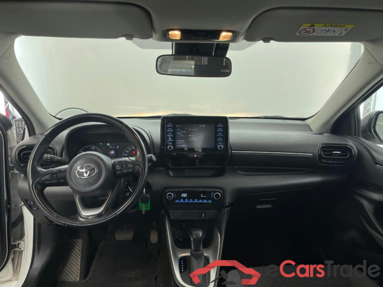 TOYOTA YARIS 1.5 Hybrid Active #6