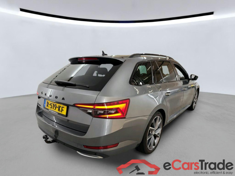 SKODA Superb Combi 110 kW #6