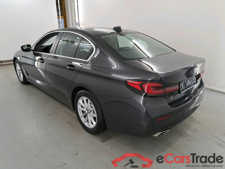 BMW 5 DIESEL - 2020 518 dA MHD #3