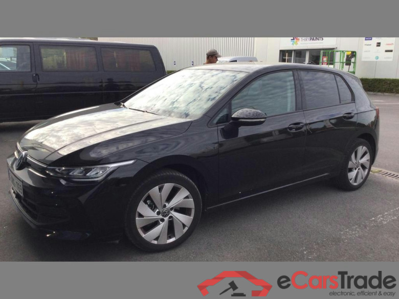 VOLKSWAGEN Golf VIII 1.5 TSI Life #1