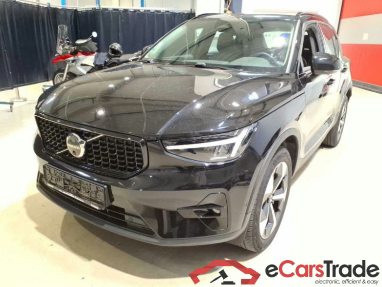 Volvo XC40 (2017->) DE - SUV5 B4 2WD EU6d, Plus Dark, (Facelift) 2022 - 2024