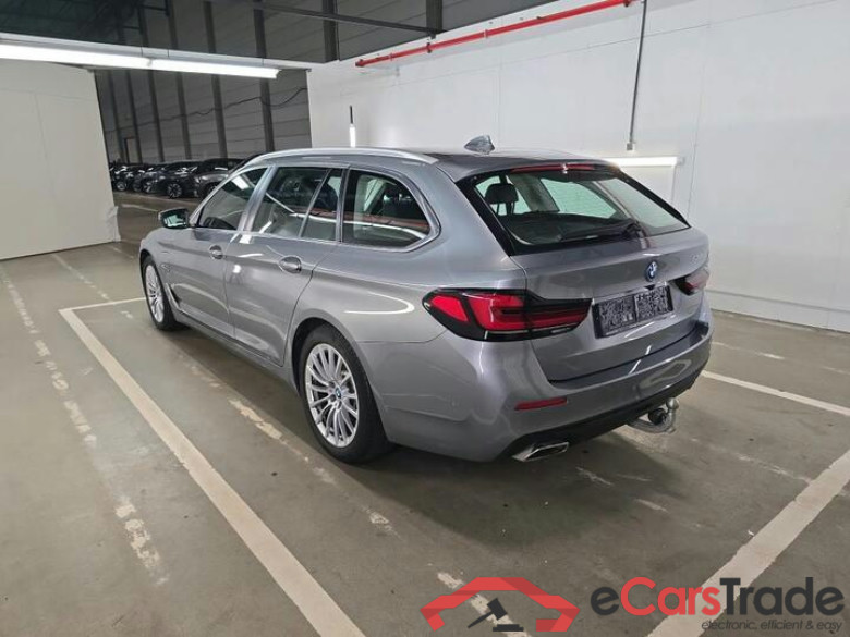 BMW 5 Reeks Touring 5 Reeks Touring 530e Auto (PHEV) 215kW/292pk  5D/P Auto-8 #3