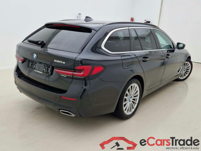 BMW 5-SERIE TOURING 520E AUT #2