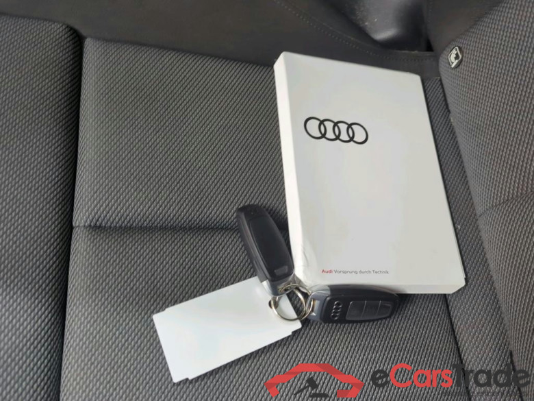 AUDI Q4 e-tron 150 kW #6