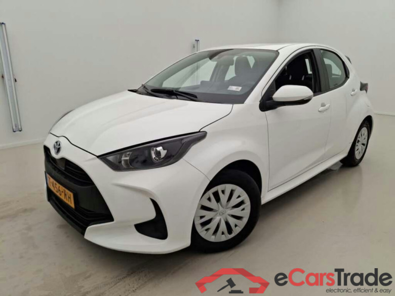 TOYOTA Yaris 1.5 Hyb. Active #1