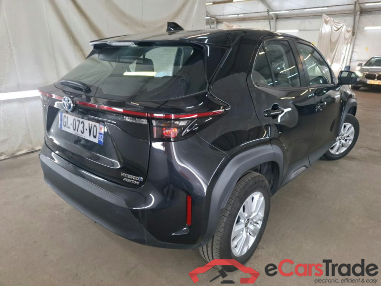 TOYOTA Yaris Cross Hybride / 2021 / 5P / SUV 1.5 HYBRID 116H DYNAMIC BUSINESS BEY AWD #3