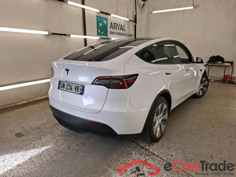 TESLA Model Y / 2021 / 5P / SUV RWD #6