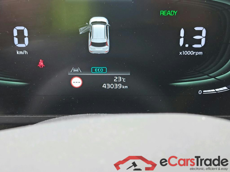 KIA Niro / 2022 / 5P / crossover 1.6 GDi HEV 104kW (141CV) Concept #5