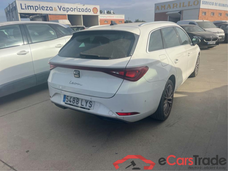 SEAT Nuevo León / 2020 / 5P / familiar SP 1.5 eTSI 110kW DSG S&S Xcellence Go L #2