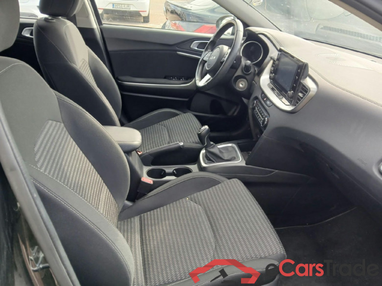 KIA XCeed / 2019 / 5P / todoterreno 1.0 T-GDi Drive 88kW (120CV) #6