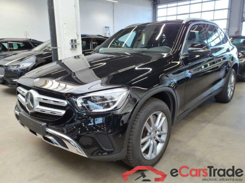 MERCEDES GLC 300e 