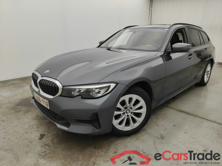 BMW 3 Reeks Touring 318dA (110 kW) 5d #1