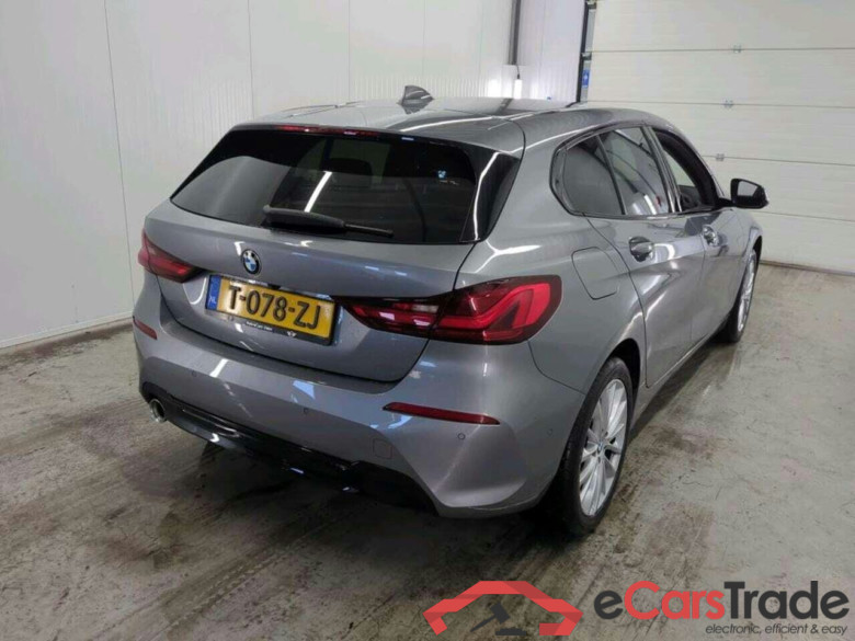 BMW 1-serie 118i Executive #2