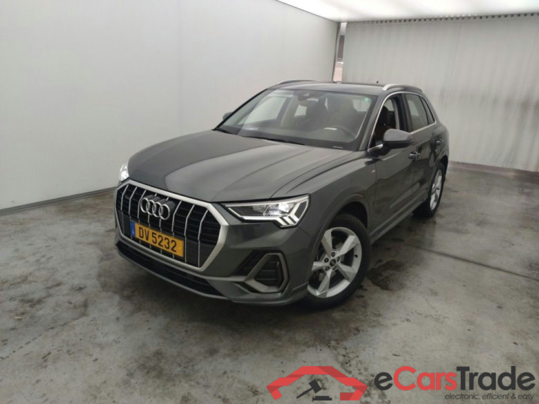 AUDI Q3 DIESEL - 2020 40 TDi 200hp Quattro S line S tronic 5d #1