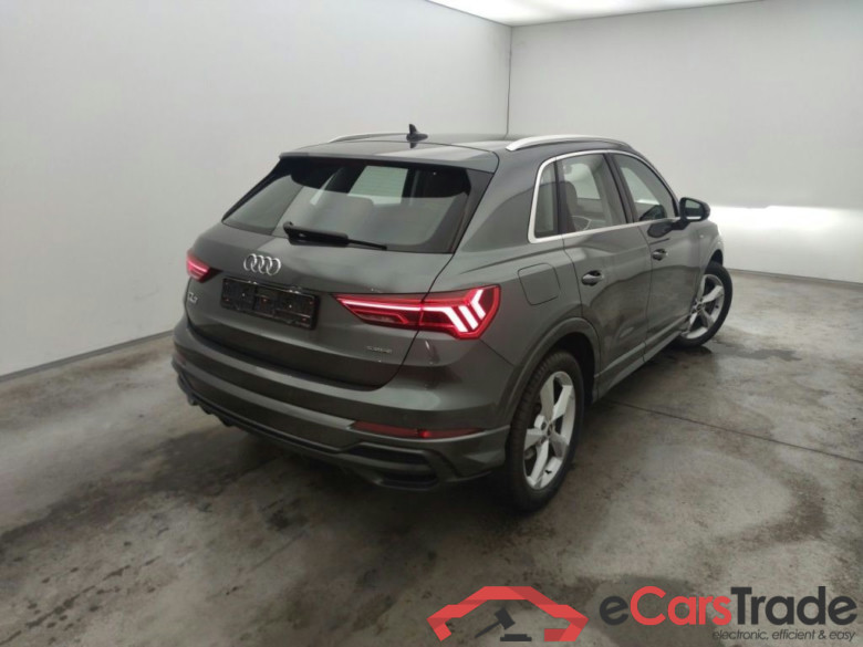 AUDI Q3 DIESEL - 2020 40 TDi 200hp Quattro S line S tronic 5d #2