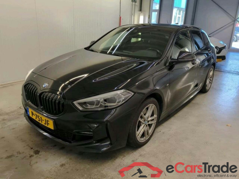 BMW 1-serie 118i Bns Edition #1