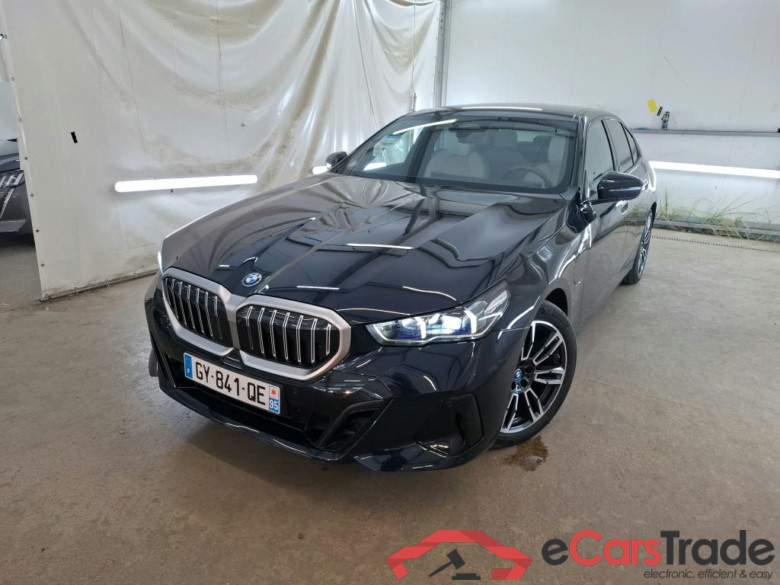 BMW Série 5 / 2023 / 4P / Berline 530e 299ch M Sport BVA8 #2
