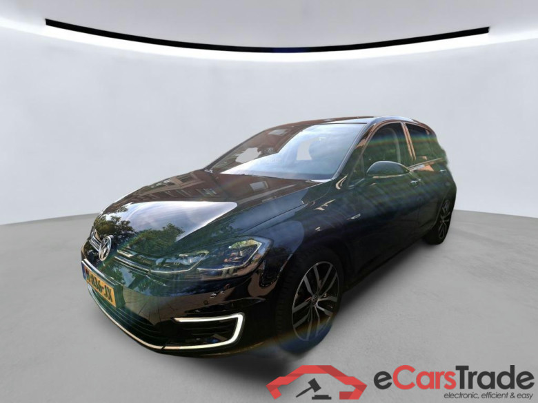 VOLKSWAGEN e-Golf 100 kW #1