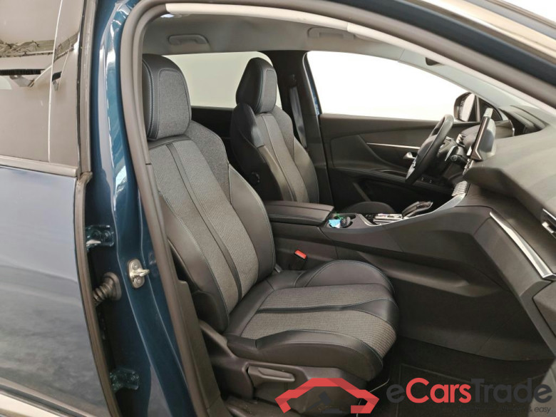 Peugeot 5008 Allure PureTech 130 EAT8 5d #3