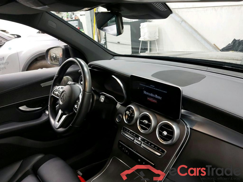MERCEDES - MER GLC 300 de 4MATIC 306PK DCT Business Solution & Pack Plus & Pack Luxury With 19 Inch & Pano Roof  * HYBRID * #3
