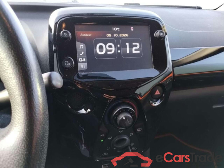 TOYOTA Aygo 1.0 VVT-i x-cite #6
