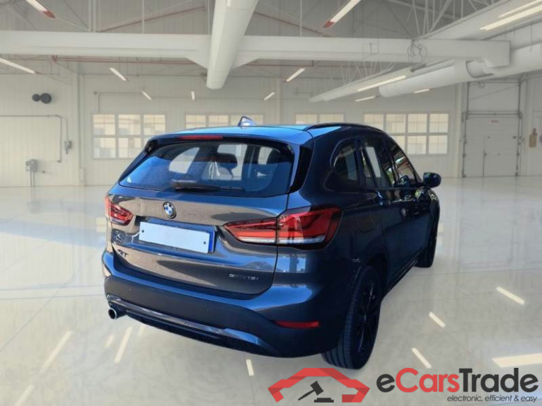 BMW X1 / 2019 / 5P / SUV SDRIVE 18I SPORT #2
