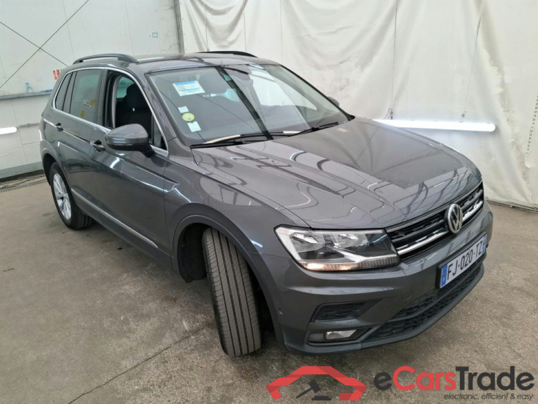 VOLKSWAGEN Tiguan / 2016 / 5P / SUV 2.0 TDI 150 DSG7 Confortline Business #4