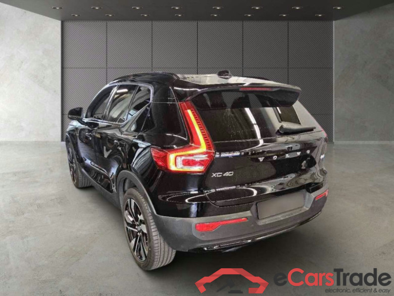 Volvo XC40 (2017->) DE - SUV5 B4 2WD EU6d, Plus Dark, (Facelift) 2022 - 2024 #4
