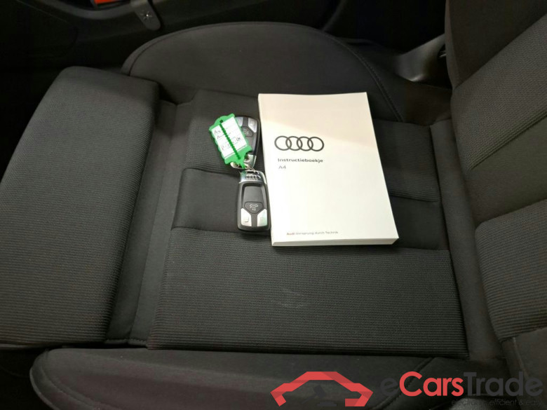 Audi A4 Avant 35 TFSI S tronic Advanced Edition 5d #4